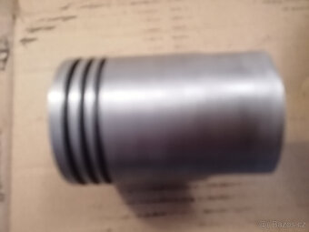 Válec JAWA/ČZ s nepoužitým výbrusem 58,5,píst (průměr 58,44) - 10