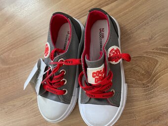 Různé oblečení - 10