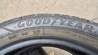 Zimní pneu 205/55/19 Good Year - 10