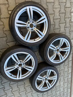 Prodám Alu a léto pneu BMW 550i F10 - 10