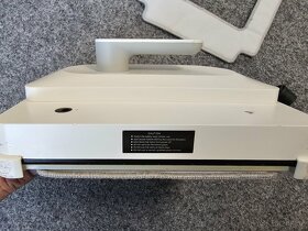 Robotický čistič oken Prixton BT200 Spire,LED Lustr na DO - 10