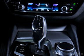 BMW 530d mHEV xDrive A/T, 2020, DPH - 10