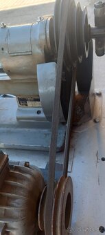 Stolovy sustruh TSA16 - 10