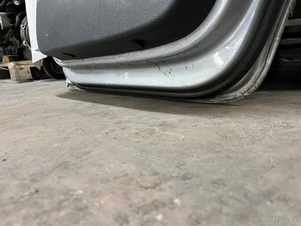 Vw Touran přední zadní nárazník LA7W stříbrný maska - 10