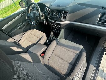 Sharan 2,0 Tdi 130kW NAVI poctivý servis - 10
