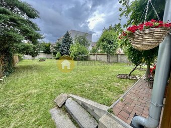 Prostorný rodinný dům s FVE, tři byty s užitnou plochou 215  - 10