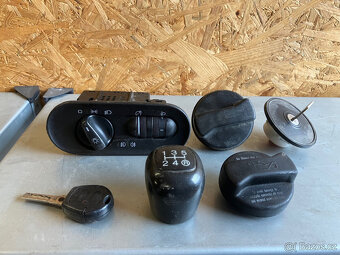 VW Sharan - díly z vozu - 10