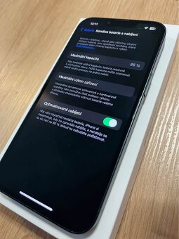 Apple iPhone 13 256GB - 10