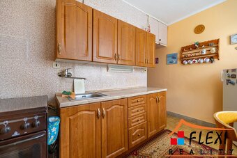 Prodej bytu 2+1 s balkónem, ul. Centrum Karviná, výhled na B - 10