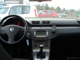 Volkswagen Passat, 1.6 FSi Trendline - 10
