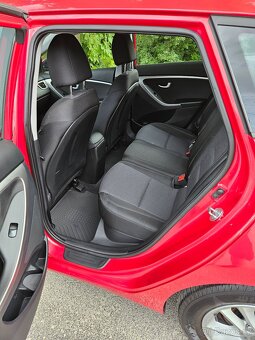Hyundai i30 Combi 1.6 88 kw - 10