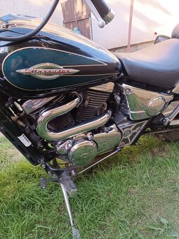Suzuki Marauder VZ800 - 10