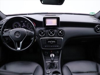 Mercedes-Benz Třídy A 1,6 180 90kW Style Navi Kůže (2013) - 10