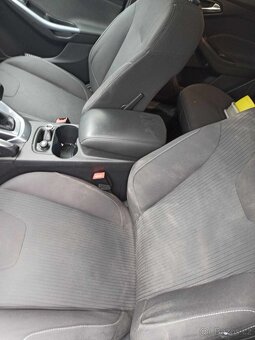 Ford Focus 1,6 i Ecoboost - 10