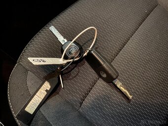 Škoda Rapid 1.6 TDi ,  66 kW nafta, 2013 - 10