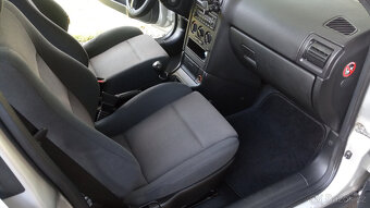 Opel Astra G 1.8i - 10