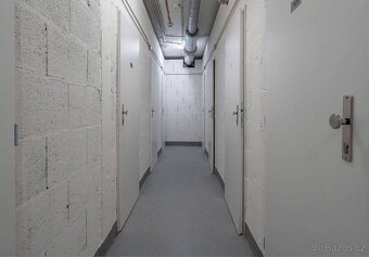 Pronájem bytu 1+kk, 33 m² – Lučištníků, Praha 5, Radlice - 10