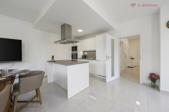Prodej bytu 3+kk s terasou 90m2 a parkováním u domu, Praha Z - 10
