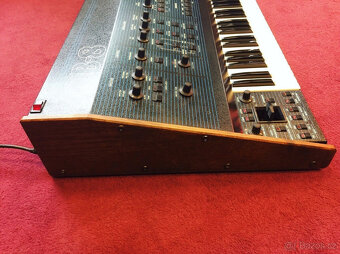 Oberheim OB-8 - Vintage syntezátorová syntezátorová klávesni - 10
