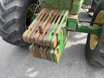 Kolový traktor John Deere 2850, nutné opravy - 10
