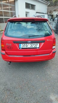 Ford Focus 1.6 kombi - 10