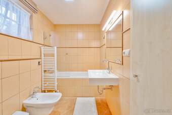 Rodinný dům bungalov Jindřichův Hradec PRODÁM - 10