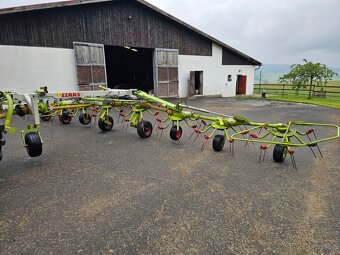 Obraceč Claas Volto 1050 T - 10