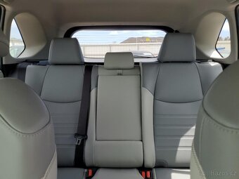 2023 TOYOTA RAV4 XLE PREMIUM - 10