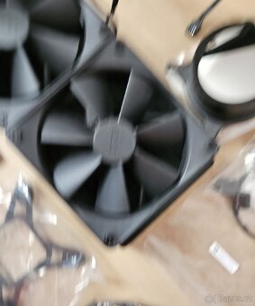 Vodní chladič NZXT Kraken 240 (RL-KN240-B1) - 10