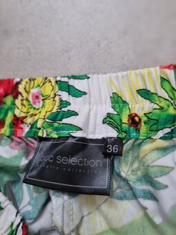 Nové široké letní dámské kalhoty haremky vel S 36 s květy - 10