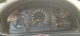 Mercedes ML 400 V8 W163 - 10