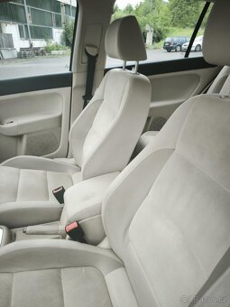 Proám vw golf plus 1,4Tsi 90kw DSG, ve výborném stavu - 10