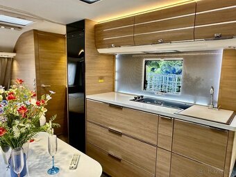 ADRIA ADORA  613 PK, 2017, 3x palanda, předstan, markýza - 10