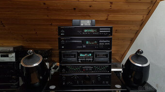 Onkyo hifi sestava včetně ovladače a manuálů. - 10