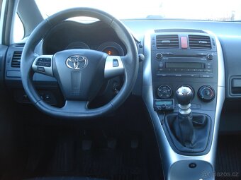 TOYOTA AURIS 1.4 D-4D,ČR - 10