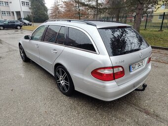 Mercedes Benz e200 LPG - 10