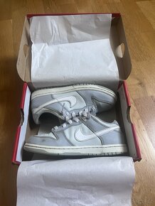 Kožené tenisky Nike Dunk Low Grey vel. 33 - 10