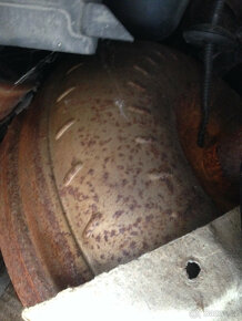 Porsche Cayenne 4,5 V8 2005 - dily - najeto 110tis.km - 10