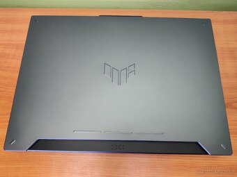 Kovový TuF,Ryzen 7-7435hs-4,5 GHz,RTX-4-Gen-140w-Mux,DDR5,1T - 10