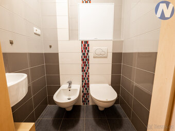 Prodej bytu 3+1+balkón, 74 m2, Sídliště SNP, Lhenice - 10