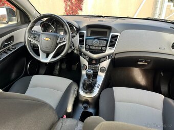 Chevrolet Cruze 1,8 140k, 2011, ČR, 2.MAJ - 10