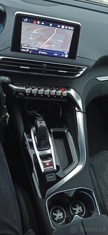 Peugeot 5008 1.6 HDi  Automat - 10