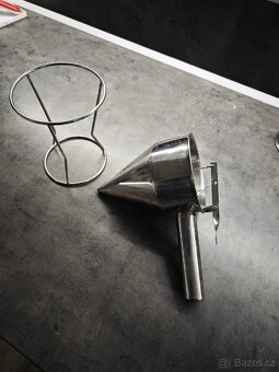 gastro Vaflovač - 1 550 W - vafle na špejli - 10
