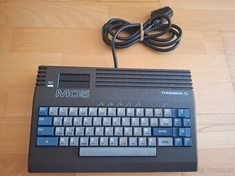 Thomson M05 s originálním příslušenstvím - 10
