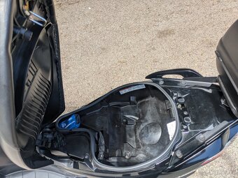 Suzuki Burgman 125 - 10