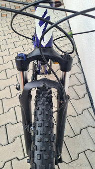 Dámské kolo Specialized Jett,hydr. brzdy,Shimano Acera,Rám S - 10