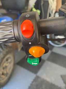 Elektrická koloběžka EcoWheel GR7+ 1000W - 10