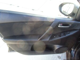 Mazda 3 1.6i 16V - 10