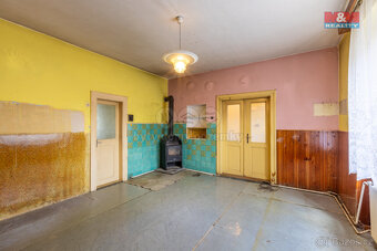 Prodej rodinného domu, 182 m², Křesín, ul. Křesín - 10