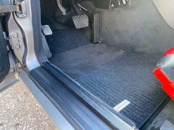 Mercedes-Benz w124 300ce - 10